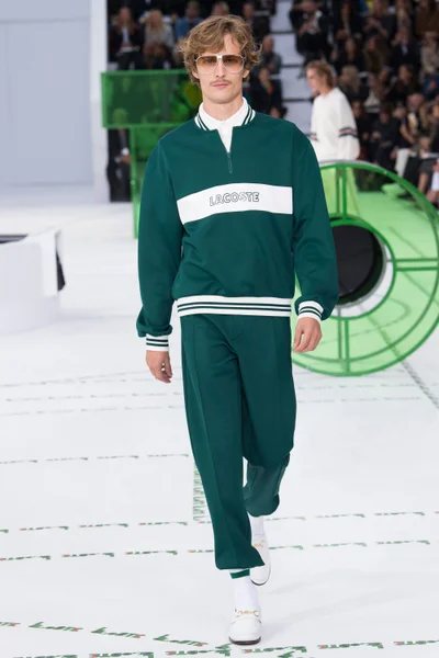 Look 4